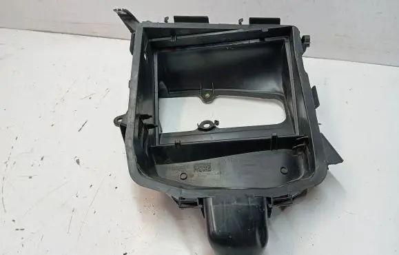 Mercedes-Benz GLS X166 Cabin air micro filter frame (part) A1668300140