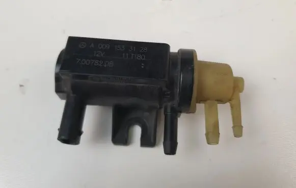 Mercedes-Benz E W212 Turbo solenoid valve A0091533128