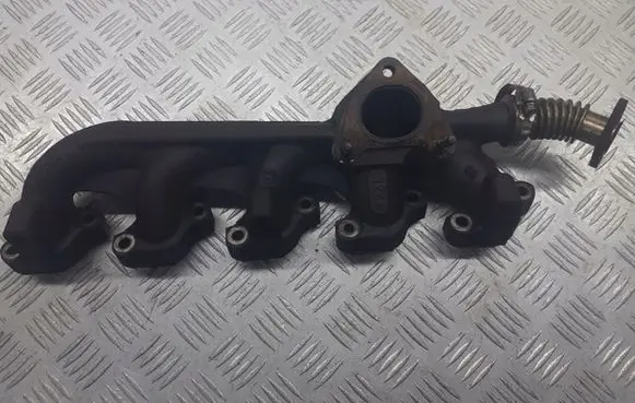 Volvo S60 Exhaust manifold 30637797