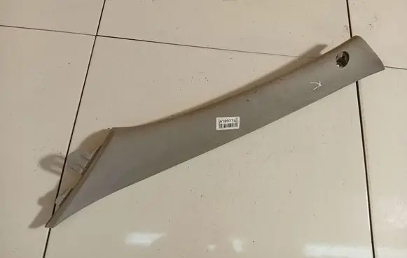 Hyundai i30 (B) pillar trim (top) 858102L100 85810-2L100
