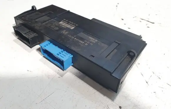 BMW 3 E90 E91 Comfort/convenience module 106818 9177988 9670300095