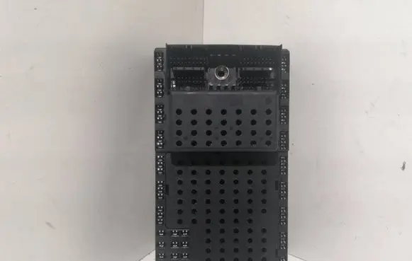 Volvo V70 Fuse module 8676286 8645729 01W401