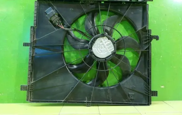 Mercedes-Benz Vito Viano W447 Fan set A4479060012 XP206