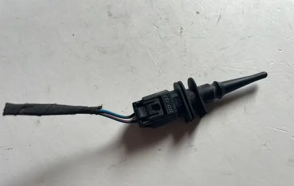 BMW 5 E60 E61 Outside/exterior temperature sensor 6936953