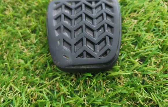 Toyota Avensis T250 Brake pedal