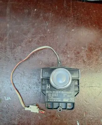 Multifunctional control switch/knob