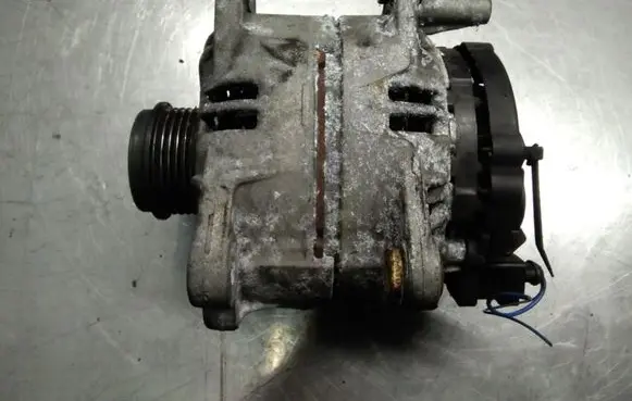 Audi A4 S4 B6 8E 8H Generator/alternator 028903031 0124515083