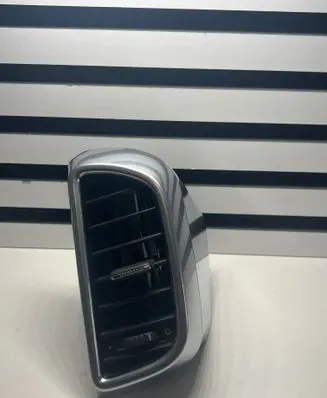 Porsche Cayenne (92A) Rear air vent grill 7P5819204B