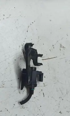 BMW X2 F39 Vacuum valve 8570591
