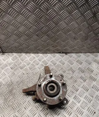 Front wheel hub