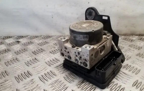 Skoda Superb B8 (3V) ABS Pump 5Q0614517CH 5Q0614235