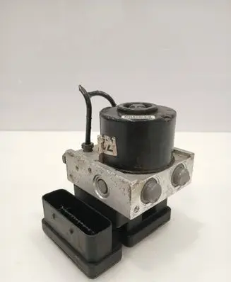 Ford Fiesta ABS Pump 8V512M110AD A426R 06210213174