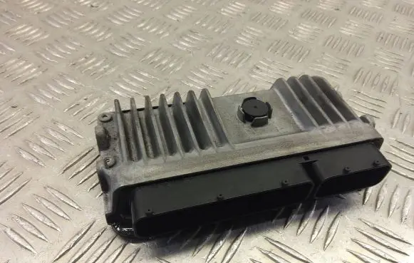 Toyota C-HR I Engine control unit/module 89661-F4250