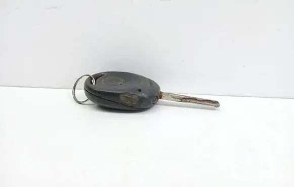 Opel Omega B1 Ignition key/card 