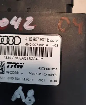 Audi A8 S8 D4 4H Hand brake control module 4H0907801E