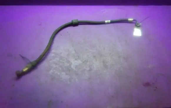 Volkswagen PASSAT B5.5 Power steering hose/pipe/line