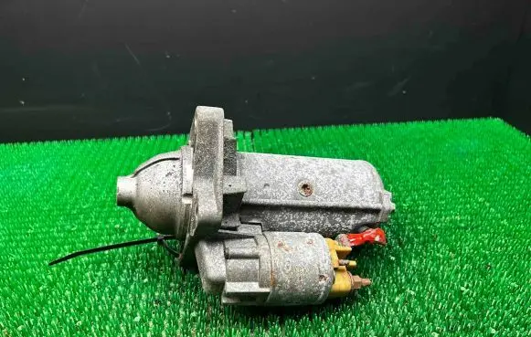Opel Movano B Starter motor 8200568535E 17T00417AS 96589500Z8