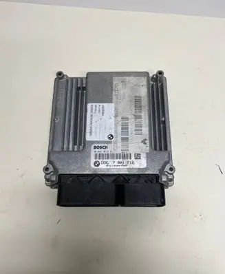 BMW 3 E90 E91 Engine control unit/module 7801712 031090787