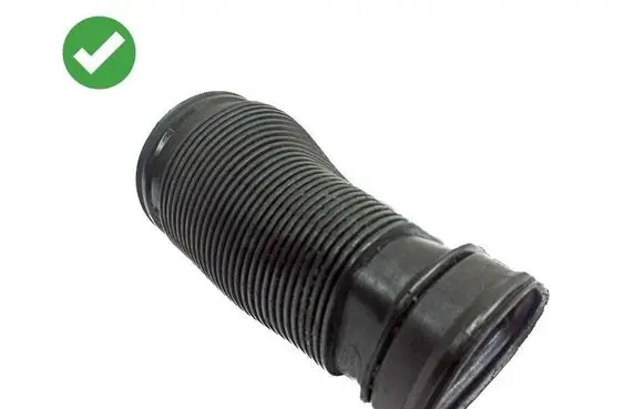 Mercedes-Benz C W203 Air intake hose/pipe A6120940187