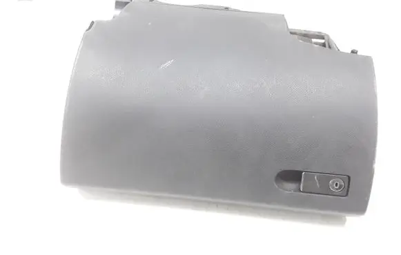 Mercedes-Benz C W204 Glove box set A2046802691