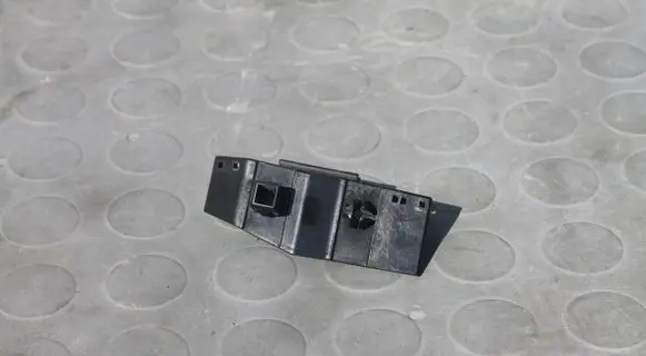 Subaru Outback Fender mounting bracket