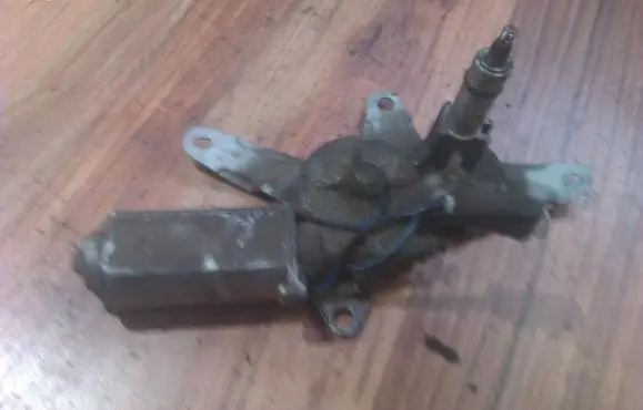 KIA Sephia Rear window wiper motor