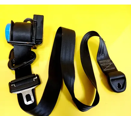 Chrysler Voyager Rear seatbelt 4680196