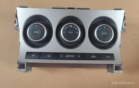 Mazda 3 II Climate control unit BBT161190J 40123 9K20A