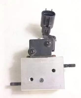 KIA Soul Air conditioning (A/C) expansion valve T416231340