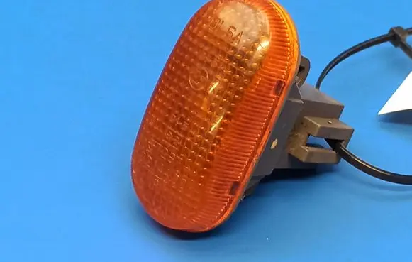 Opel Agila A Front fender indicator light