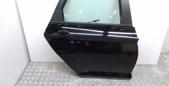Volkswagen Jetta USA Rear door 17A83331