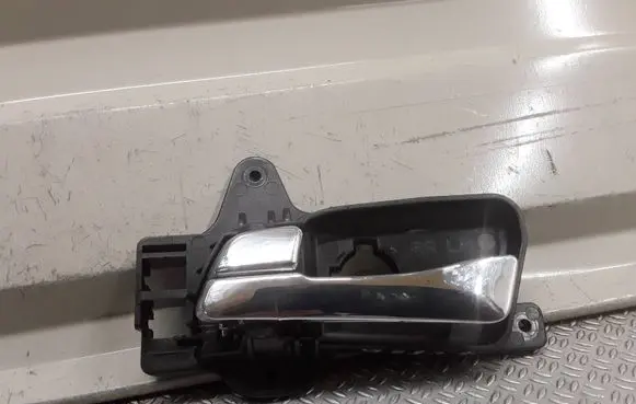 Hyundai i30 Front door interior handle 83613FD000