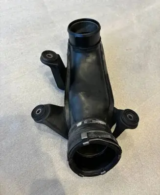 Mercedes-Benz S W221 Intercooler hose/pipe A2215200001 2215200001