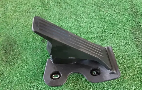 Mazda CX-5 Accelerator throttle pedal GHK341600