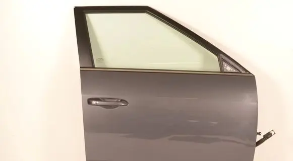 SsangYong Tivoli Front door 