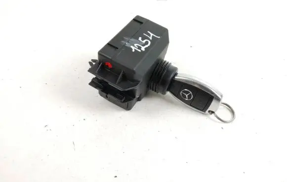 Mercedes-Benz C W204 Ignition lock A2075450108