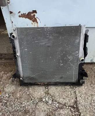 BMW X5 F15 Coolant radiator 7589467 1071626CA172001 201401071626CA