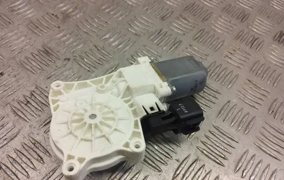 Land Rover Discovery 5 Rear door window regulator motor C39792-101