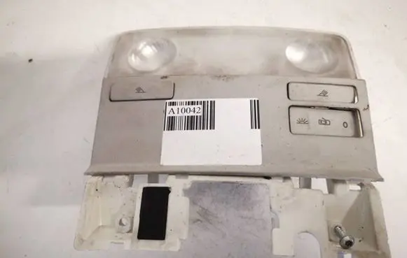 Volkswagen Golf V Front seat light 1k0947105