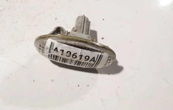 Mazda 2 Front fender indicator light 