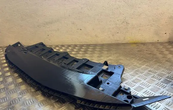 Toyota Yaris Cross Front bumper skid plate/under tray 526180D180