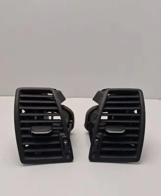 Volvo XC90 Dashboard side air vent grill/cover trim 3409399 3409398