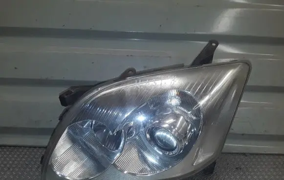 Toyota Avensis T250 Headlight/headlamp H112V55W