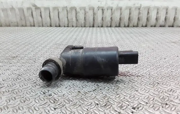 Nissan Almera N16 Windscreen/windshield washer pump E13021168