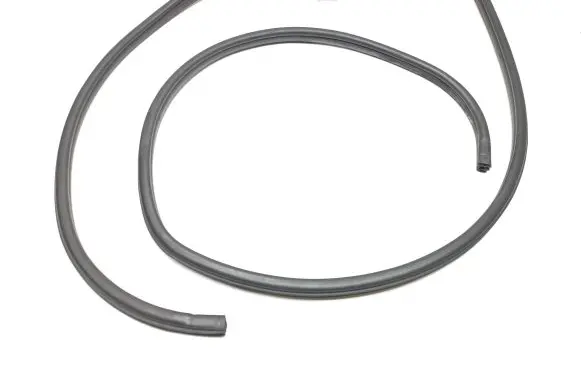Opel Antara Front door rubber seal