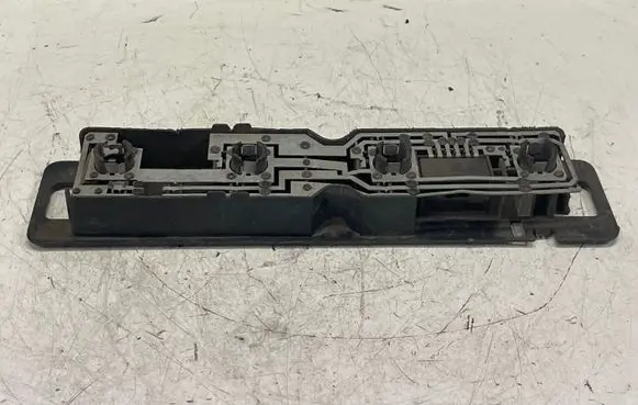 Mercedes-Benz Sprinter W901 W902 W903 W904 Tail light bulb cover holder