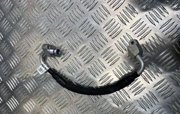 Porsche Taycan 9J1 Air conditioning (A/C) pipe/hose 9J1820726