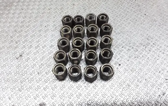 Nuts/bolts