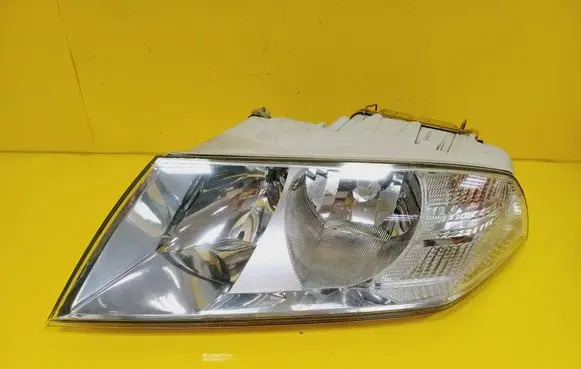 Skoda Octavia Mk2 (1Z) Headlight/headlamp