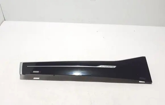 Audi Q8 Panel trim 4M8857720